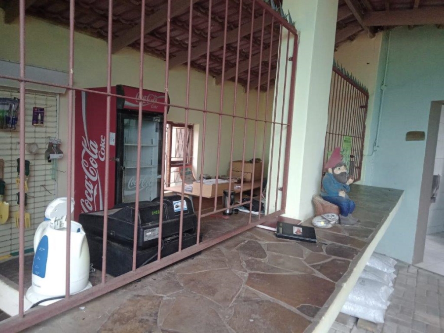 4 Bedroom Property for Sale in C Place Eastern Cape